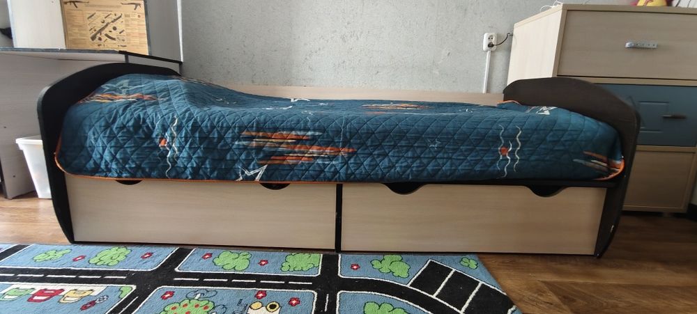 Срочно недорого продам кровать