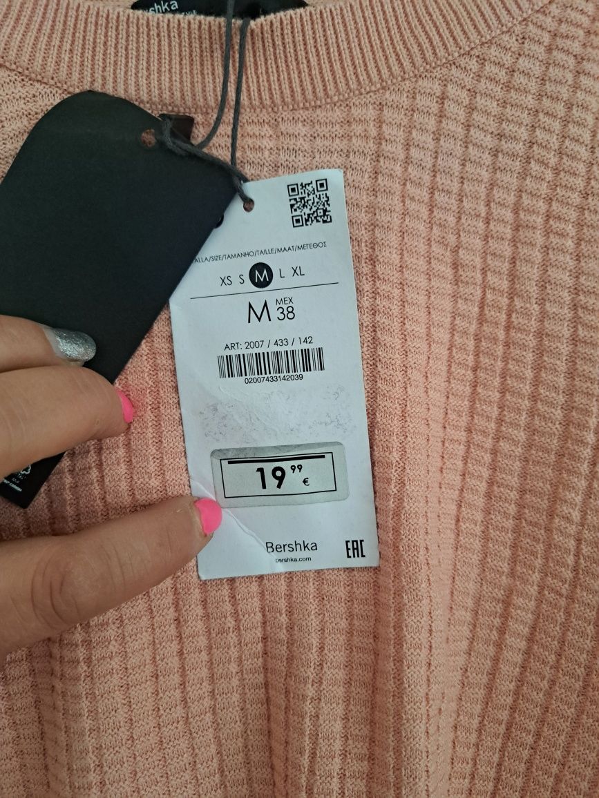 Розова блуза на Bershka