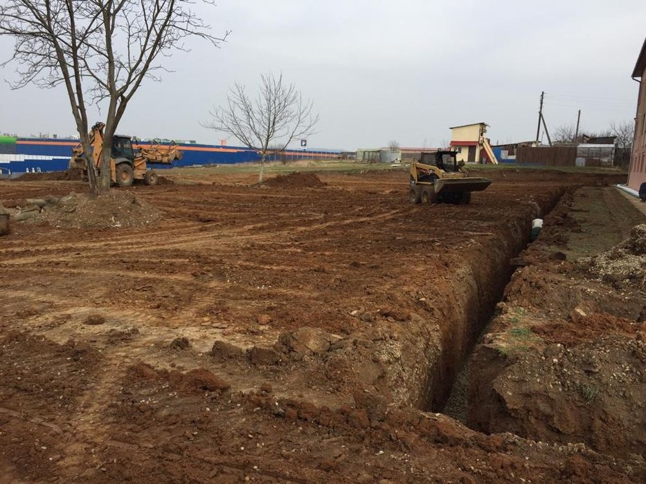 Inchiriere buldoexcavator bobcat telescopic cu brat de 7.5 m manitou p