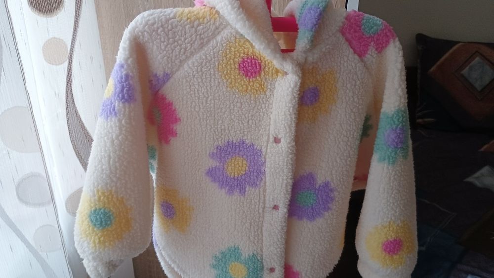 Якенца за момиче