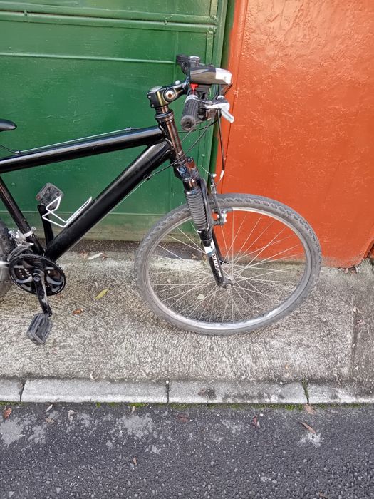 Biciclete de vanzare