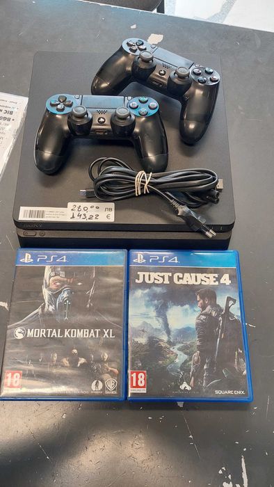 Playstation 4 SLIM + 2бр Джойстика ПАКЕТ!!