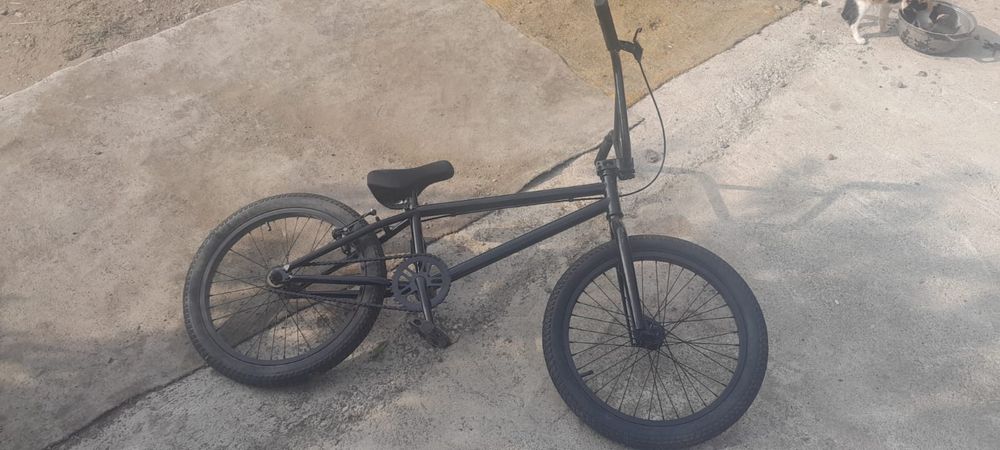 Bmx aproape nefolosit