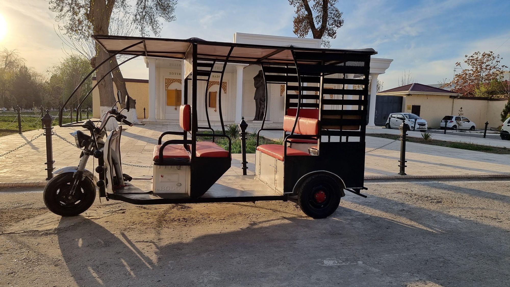 Продаётся  готовый рикша для бизнеса