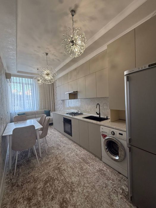 Срочно продается 3х комнатная квартира ориентир Basri Baba