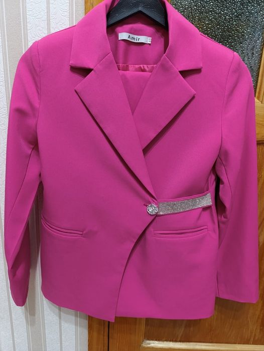 Детский костюм на 9-10 лет.