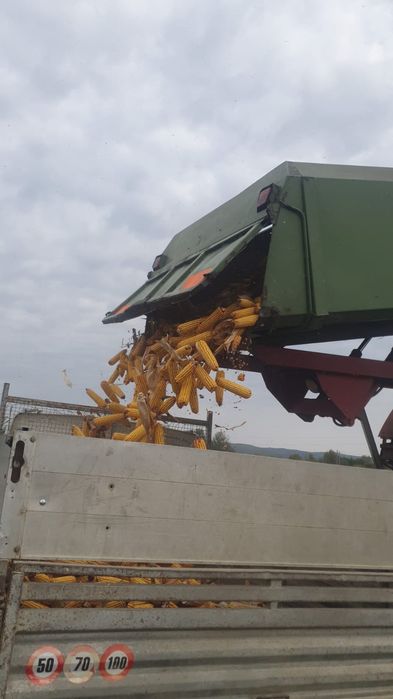 Culegatoare de porumb Bourgoin pe 4 randuri