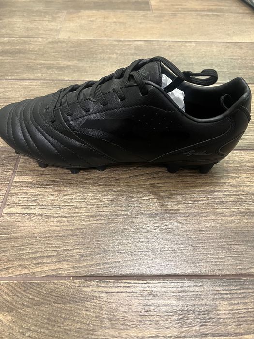 Футболни обувки/ бутонки Joma нови 40 номер