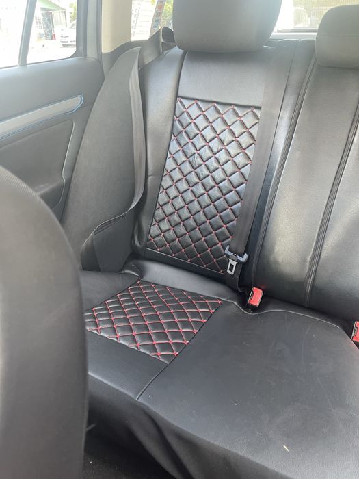 Taxi-Шкода Октавиа 2012 година.Автомат ДСЖ 1.6 TDI 105 конско сили