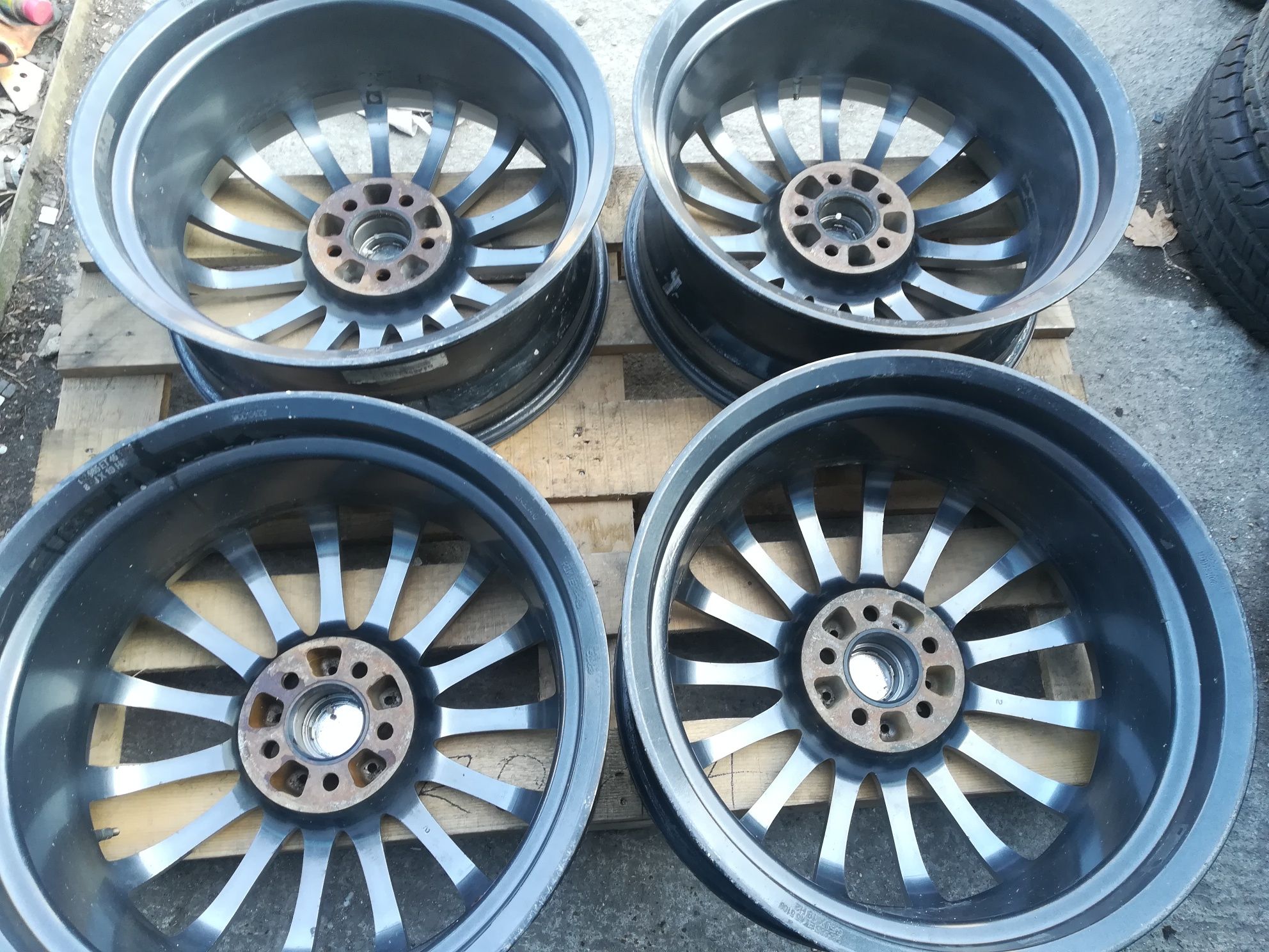 Перфектни Team Dynamics 19-5x108 ET45 8.5j Range ROVER Evoque