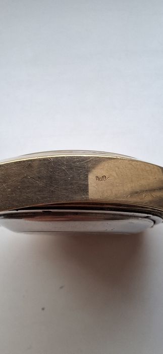 Продам часы ау10 позолоченные