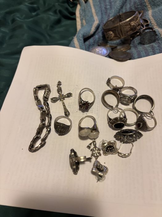 Bratara cu pietre pretioase si inele de argint