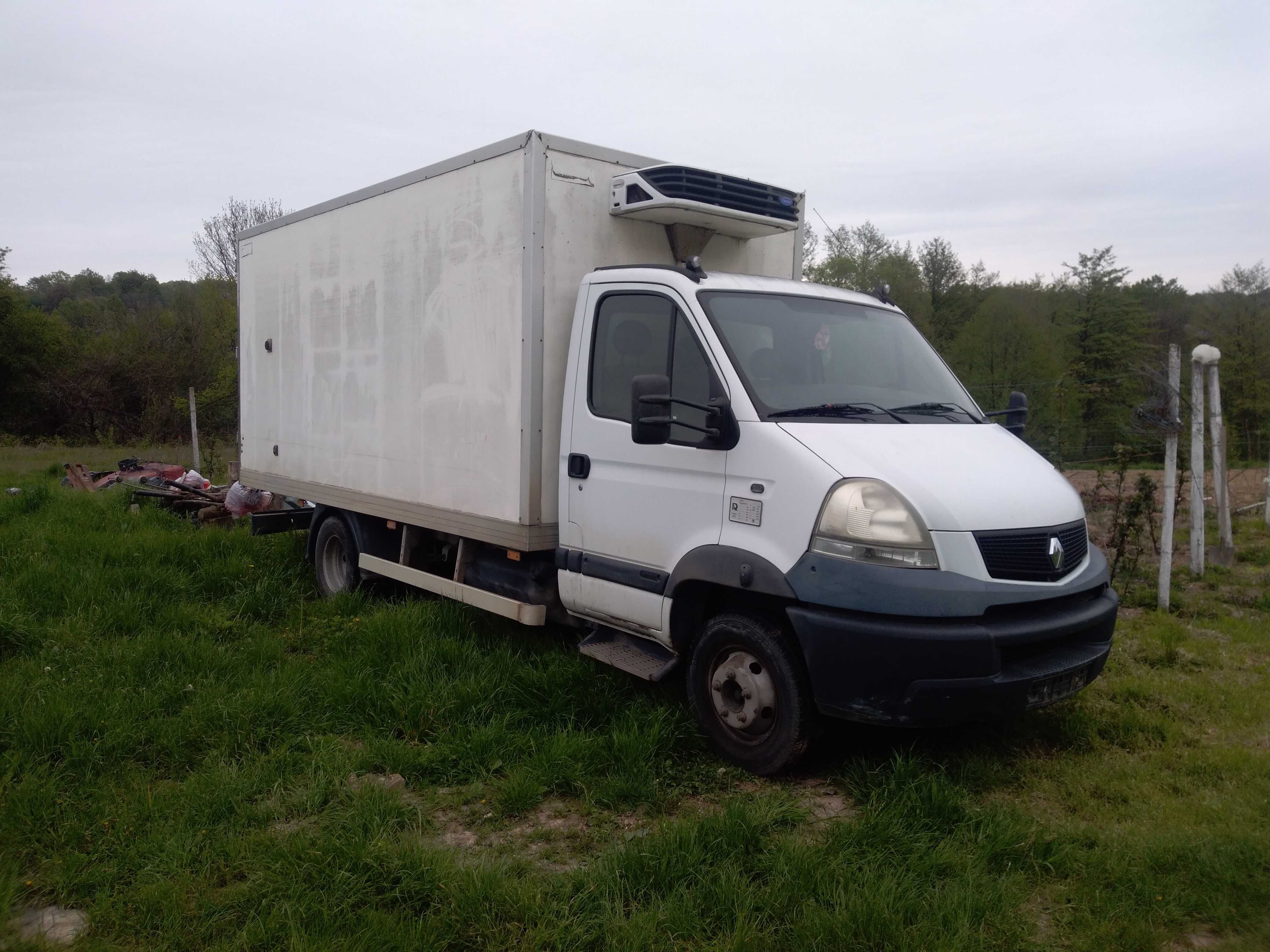 Dezmembrez Renault Mascott,an 2005-2010