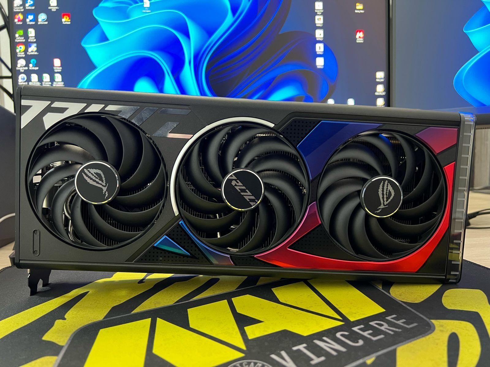 Новая RTX 4070ti rog strix gaming