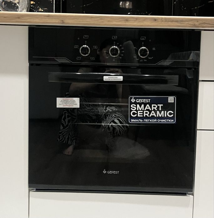 Духовой шкаф GEFEST ДГЭ 621-01 черный