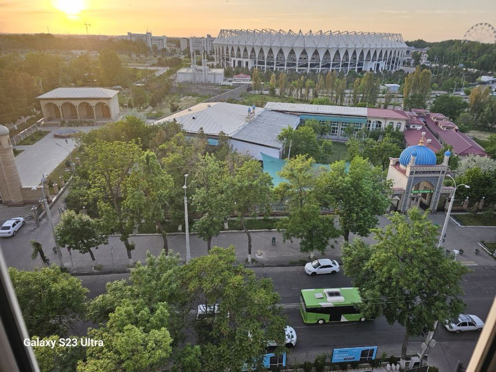 *Сдается Большая 2х комнатная Метро Мирзо Улугбек(стадион Бунедкор)