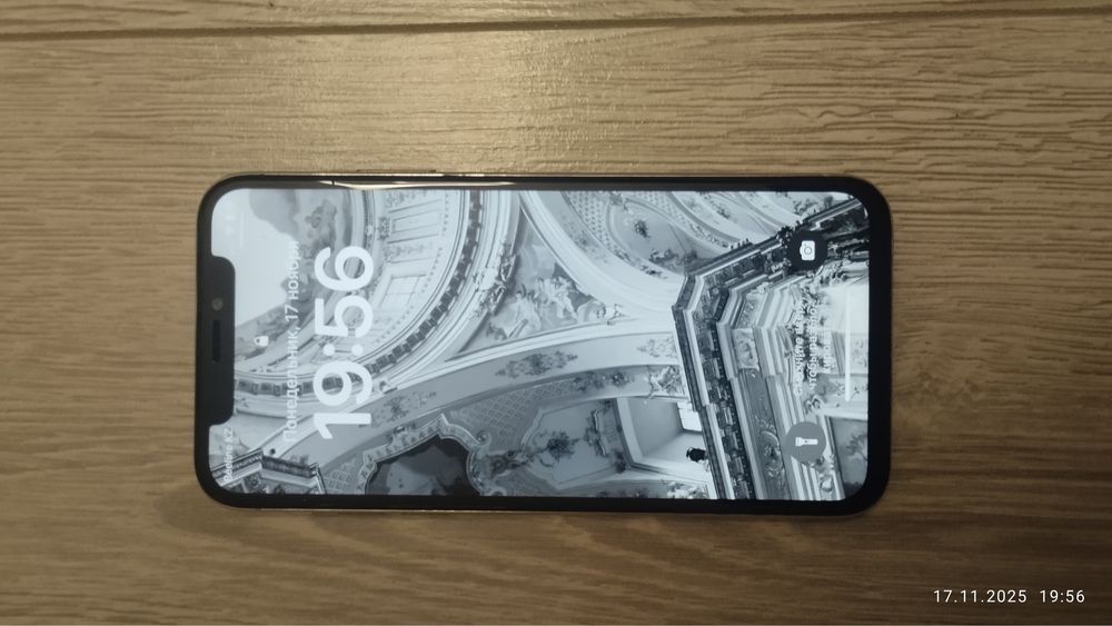 продам iphone X отличное состояние