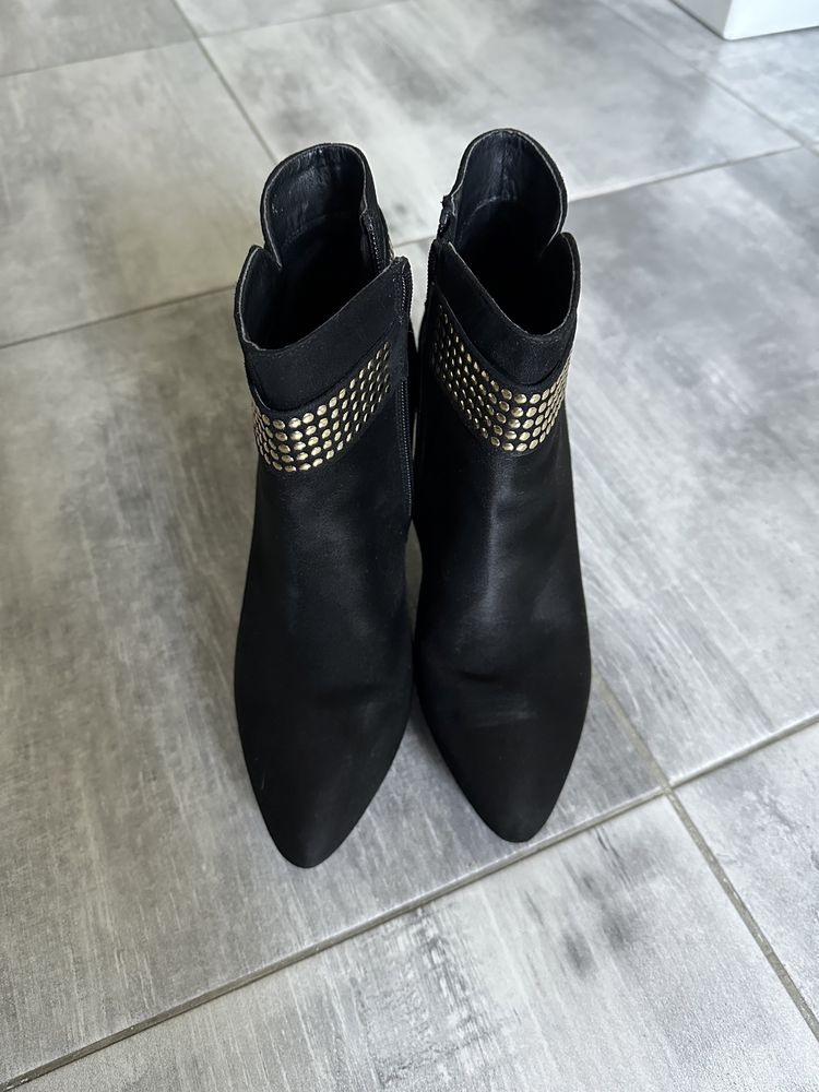 Botine / Cizme cu toc elegante piele întoarsă negre 39