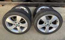 Jante R17 Originale Skoda Anvelope foarte bune Michelin 225/45