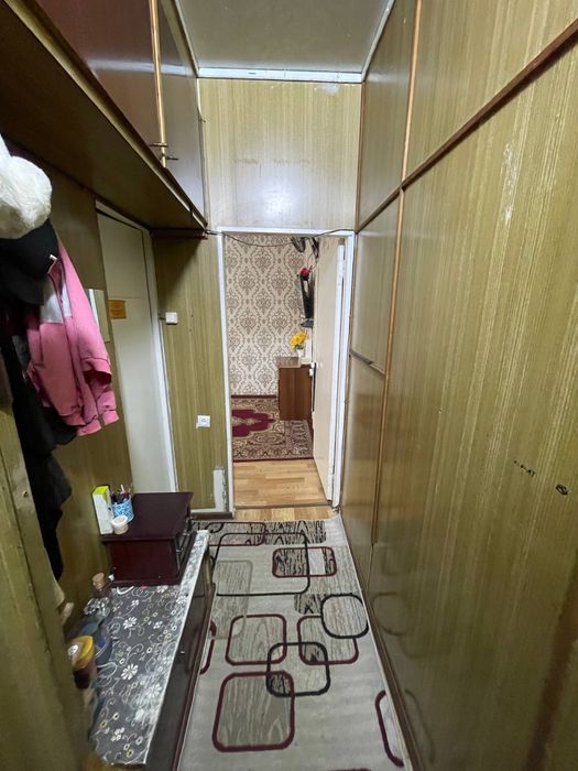 Чилонзор 21.  СРОЧНО ! 2 х комнатная 1.5 х 3. Продажа