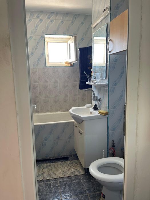 Apartament 2 camere VAND URGENT!