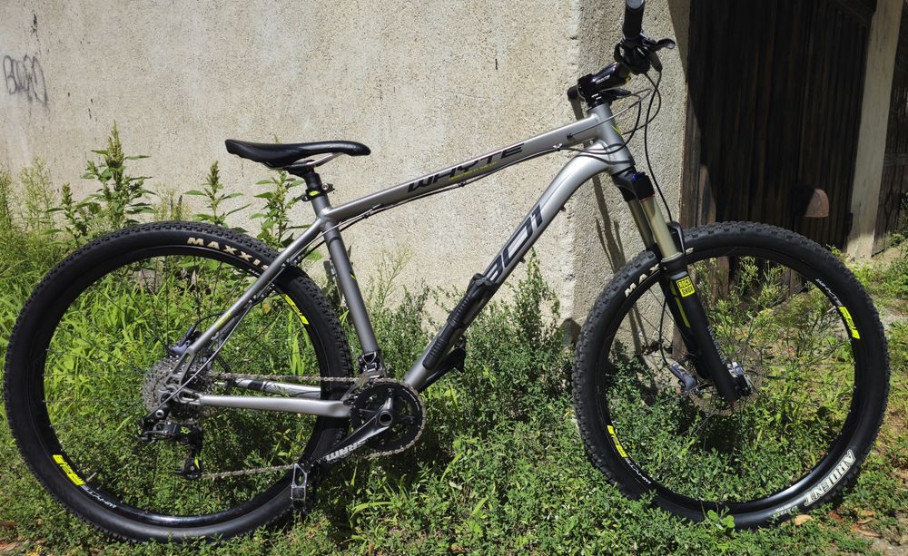 Bicicleta mountain bike whyte 901 stare perfecta