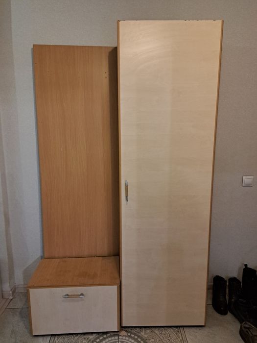 Продам прихожую б/у
