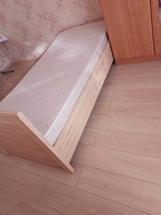 кровать в отличном состоянии продам 35 тыс тг