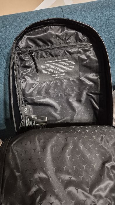 Vand rucsac Mercedes Benz, ideal pentru laptop. Cod produs B66959479