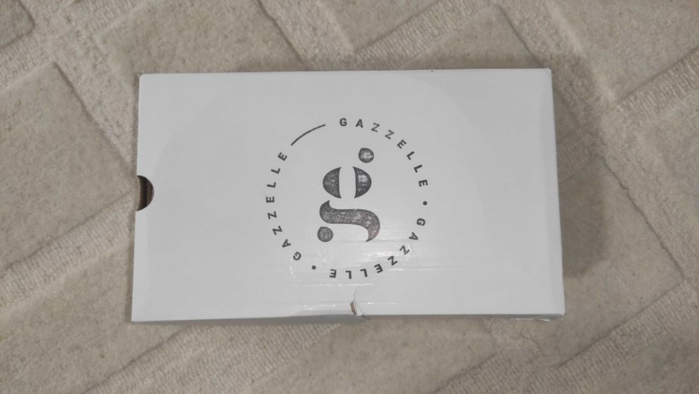 Pantofi damă Gazelle,mărime 36, piele întoarsă, roșii,bareta pe glezna