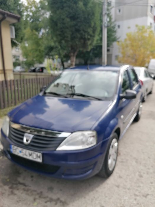 Vând Dacia Logan 2009