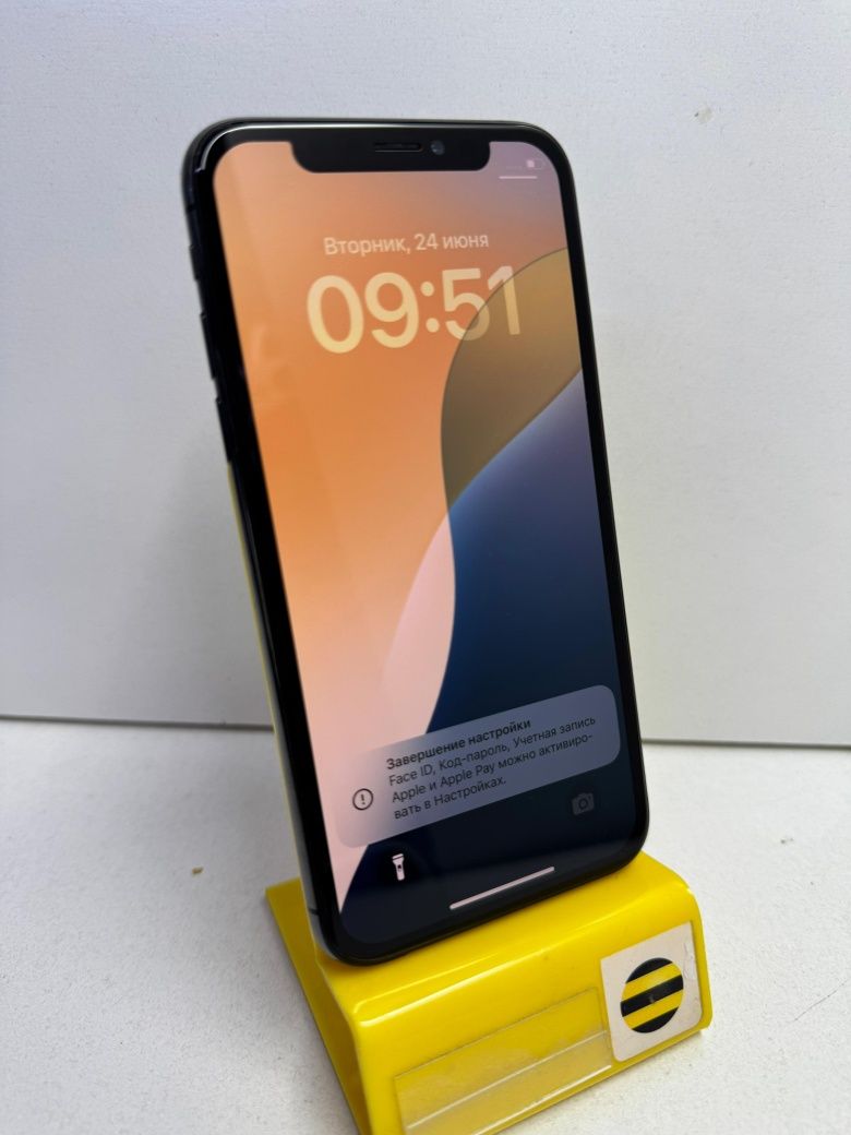 Продам Айфон XS 64g в идеале