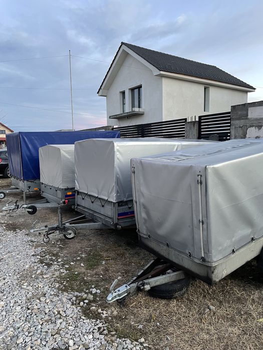 inchiriez platforme,remorci