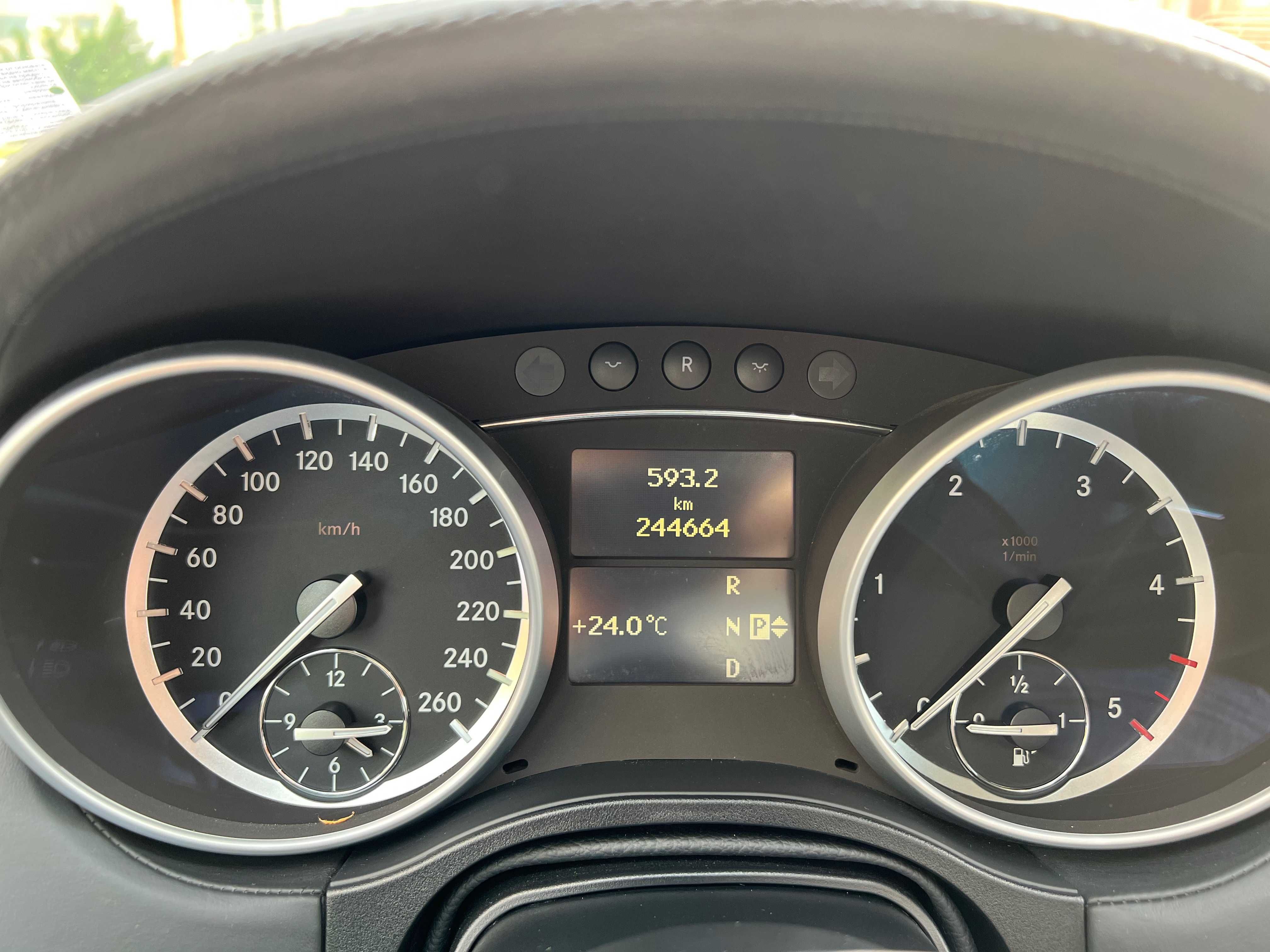 Mercedes-Benz GL450 CDI x164 Full