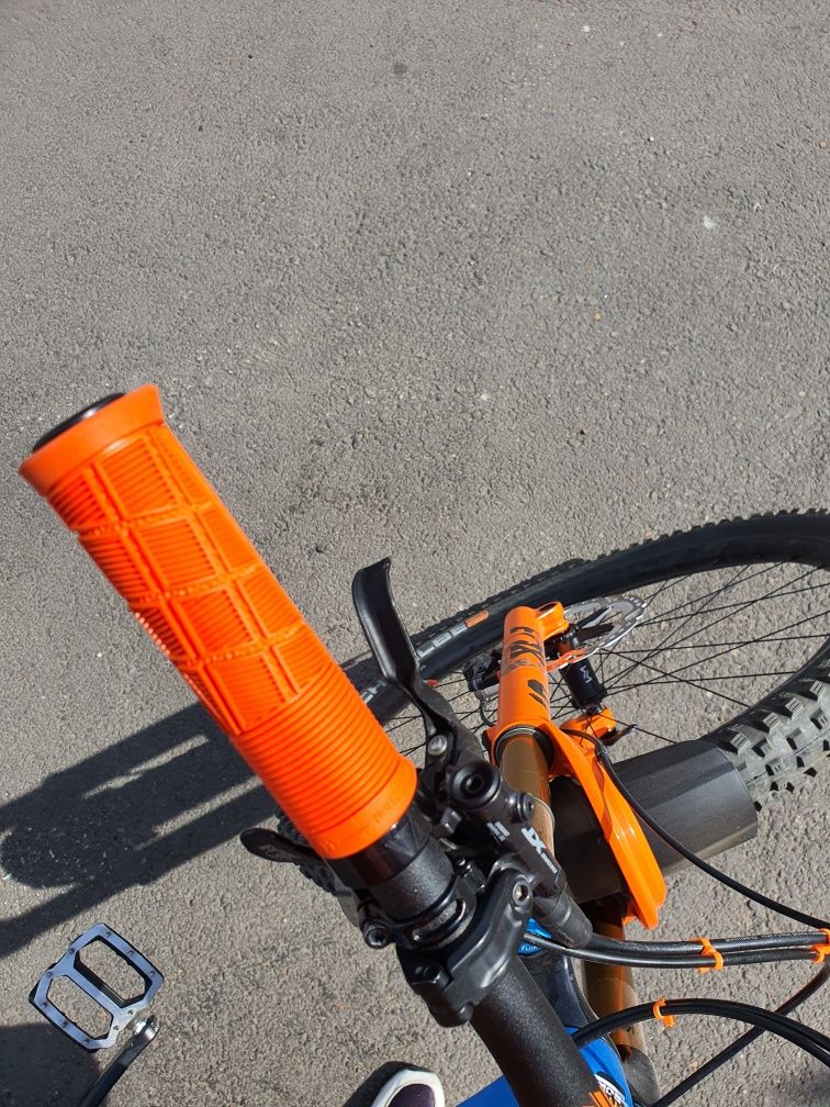 cube stereo 150 carbon Action Team