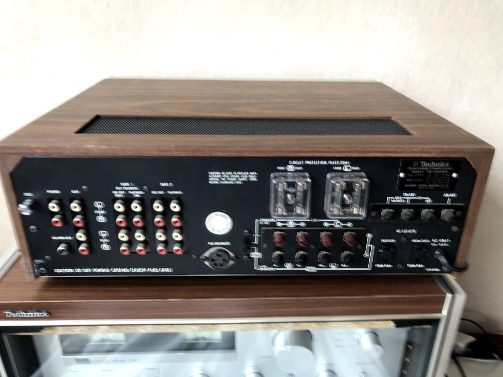 Technics SA-5600X 2/4 Channel Reciever