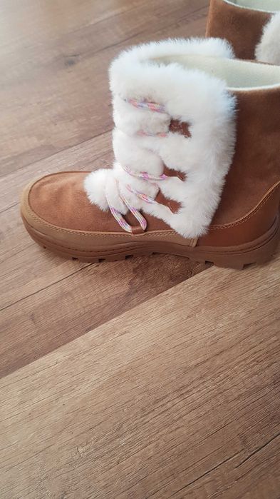 Cizmulite fetite marimea 32