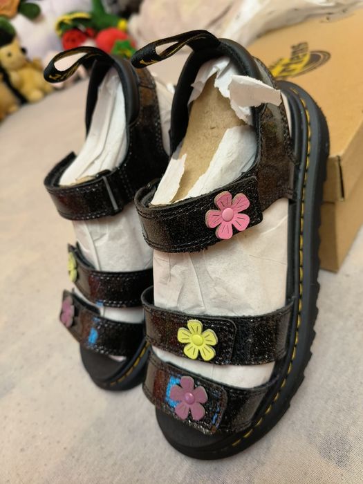 Sandale Dr. Martens