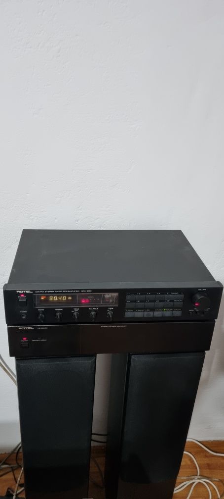 Rotel, amplificator si preamplificator cu radio