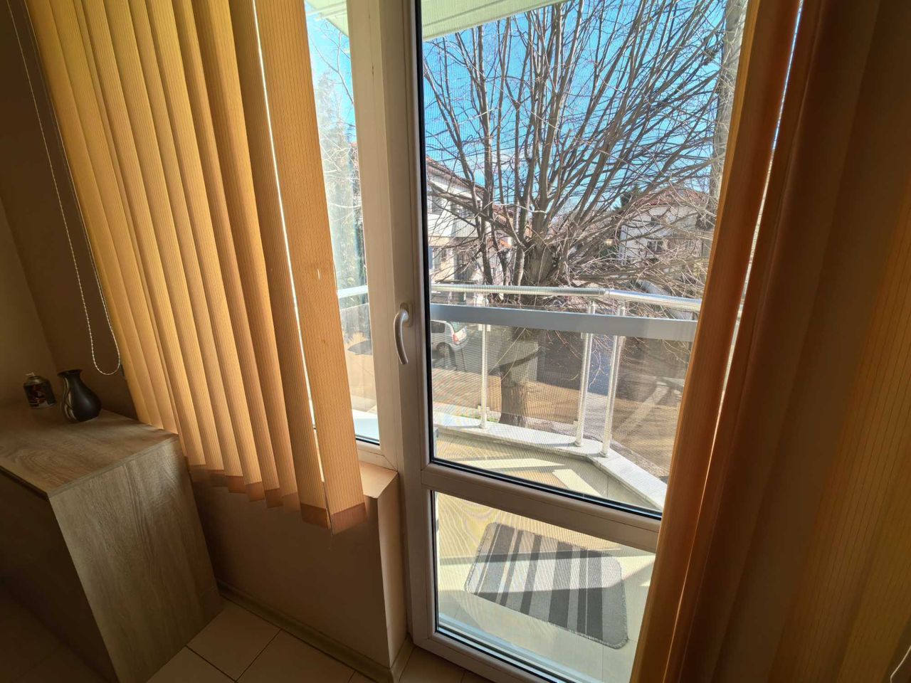 Дава се под наем Тристаен апартамент в Ямбол, Център - 80 кв.м за 280.5 € - Снимка #7