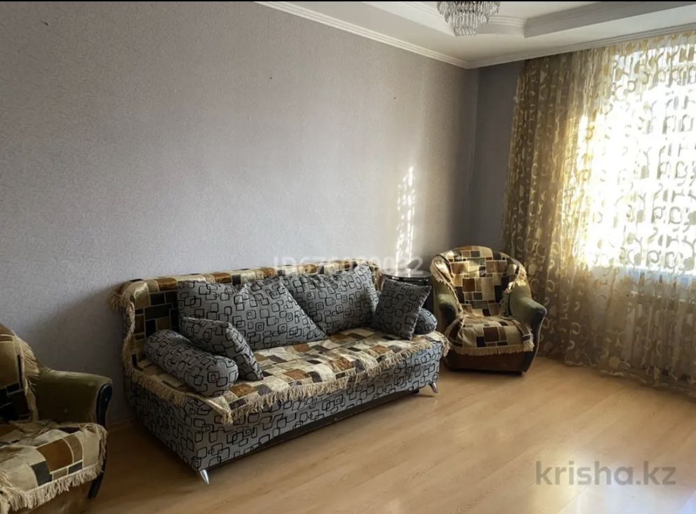 Сдам  2 комн квартиру центр