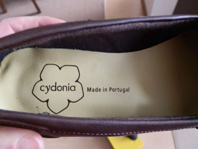 нови обувки 38 номер Cydonia
