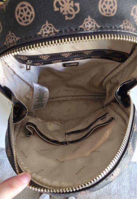 Оригинална раница GUESS