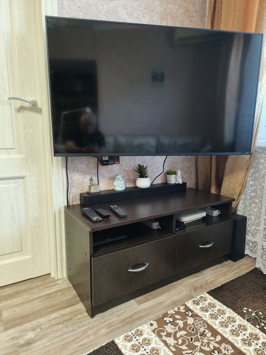 Тумба под телевизор.