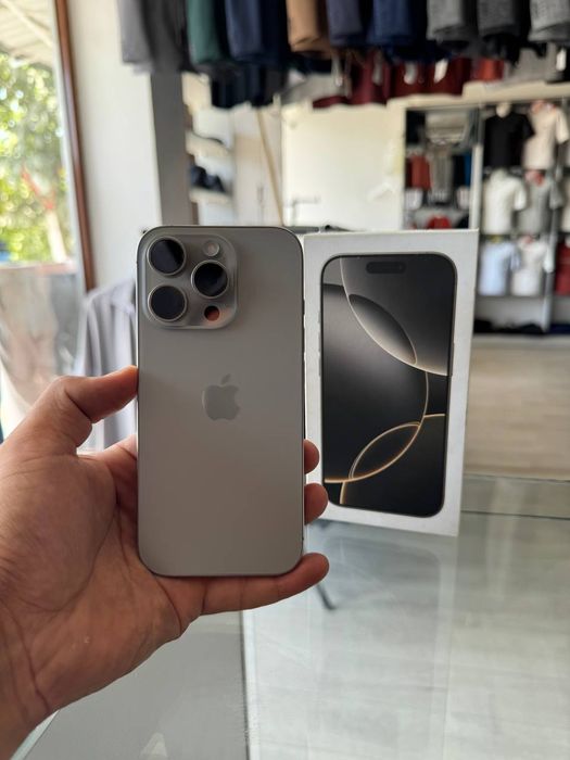 iPhone 16 pro ayfon 16 pro
