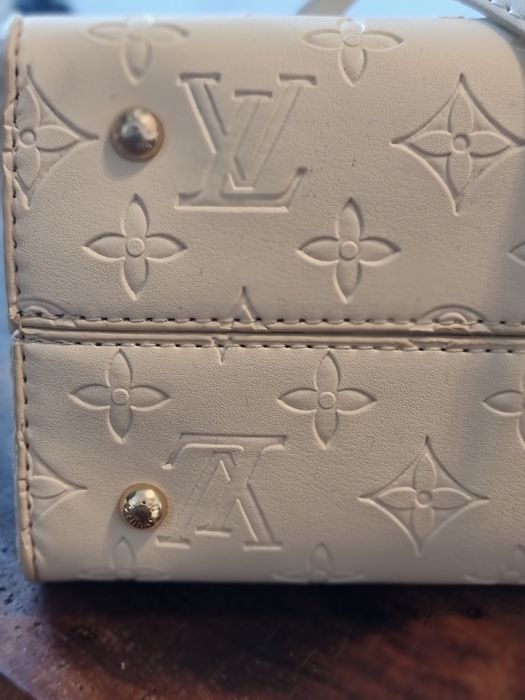 Geanta dama nefolosita