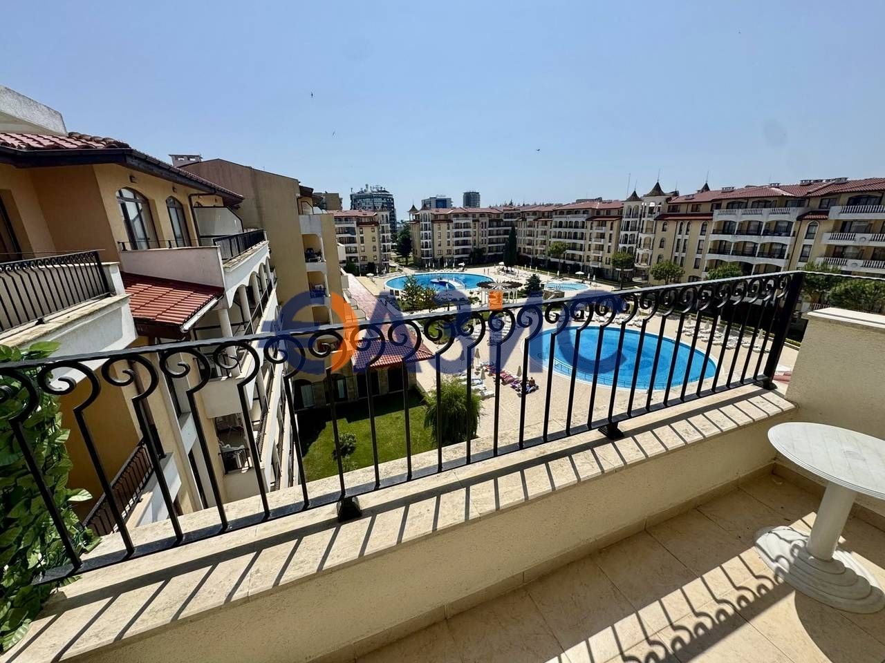 3-стаен апартамент в комплекс Royal Sun, 100 кв.м., Слънчев бряг,