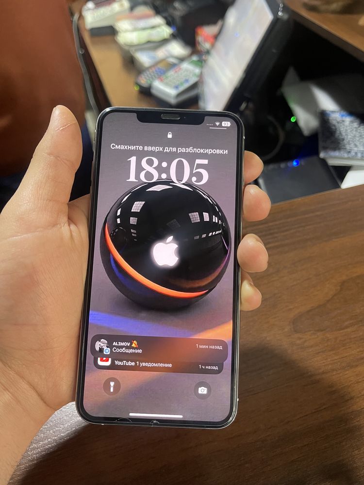 Iphone Xs Max xolati yaxshi