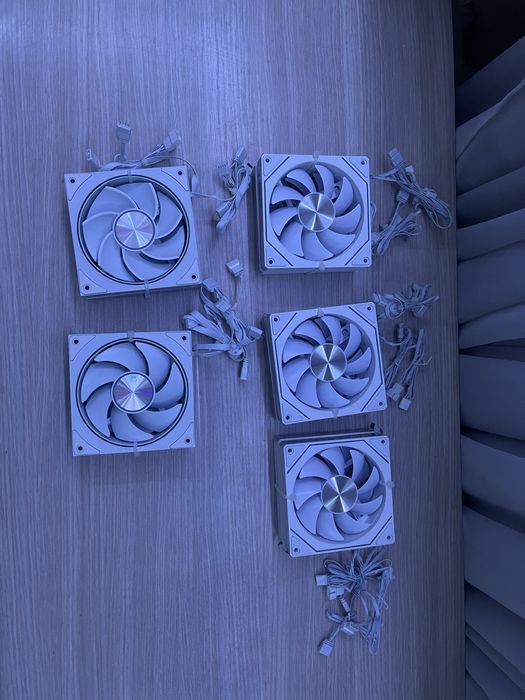 Продам вентиляторы 10шт белые