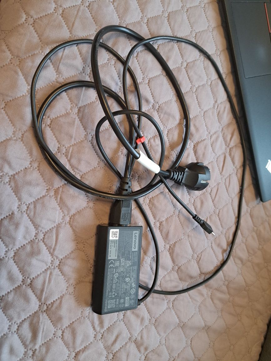 Лаптоп Lenovo T580